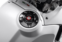 Charger l'image dans la galerie, Bouchon de réservoir alu Rizoma DesertX 97780141AA